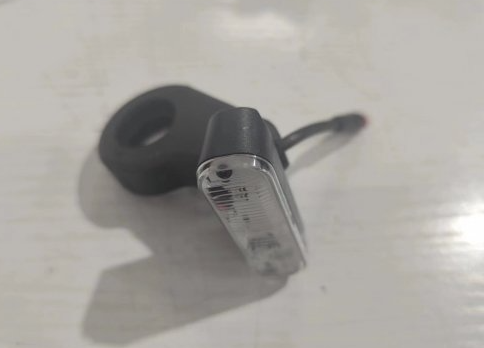 Right turn signal ( Señal de giro derecha) for Inmotion RS