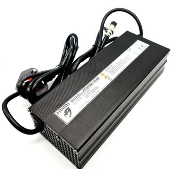 Fast Charger (Cargador Rapido) Nami 84V 5A