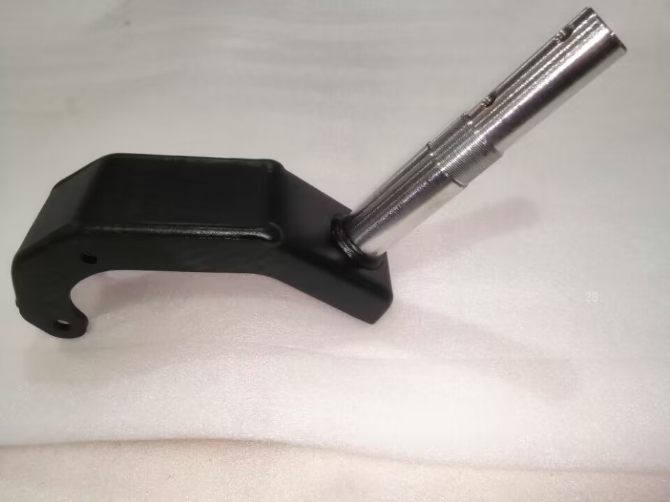 swing arm assembled (brazo de direccion ensamblado) Dualtron Togo