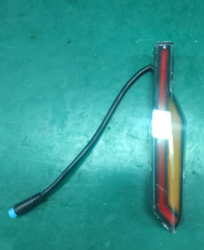 Feu arrière drot Inmotion P6