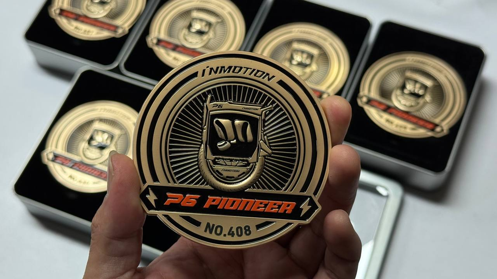 P6 Pioneer badge - Only available for the P6 purchased (1 for 1)